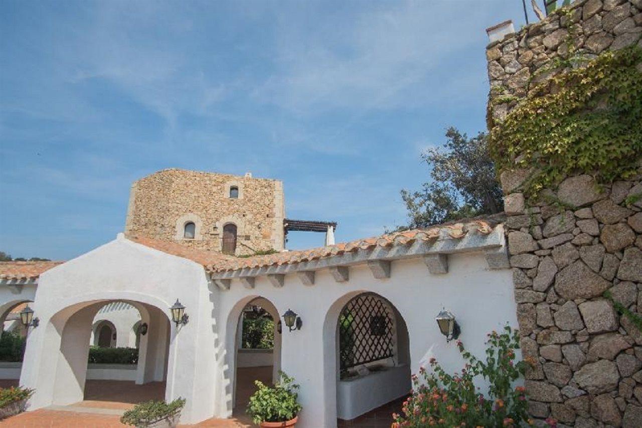 Il Giardino Degli Oleandri Aparthotel Liscia di Vacca Exterior photo